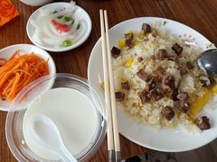-哈密瓜抓饭(四平路店)