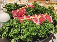 鲜切牛肉双拼（嫩肉+吊龙）-俏牛哥鲜牛肉牛肆馆(重庆天地店)