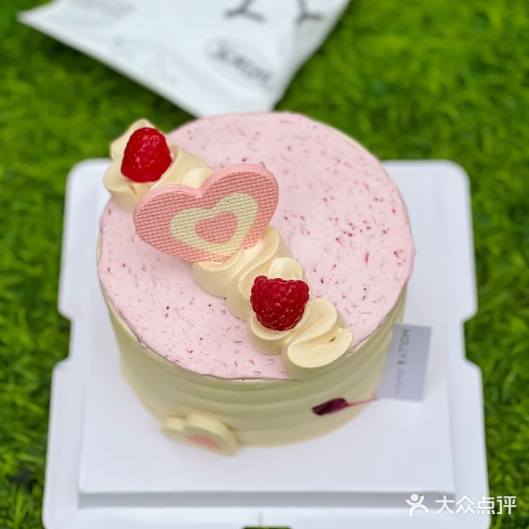 下午茶的仪式感，你和蛋糕🍰都要有！