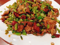 怪味牛柳-恩宏德餐馆(平山道店)