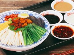 -桥香园过桥米线(国贸店)