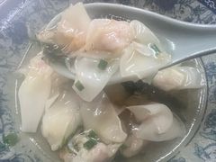 -无名氏宵夜小摊(祝家三姐妹馄饨店)
