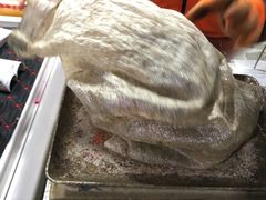 -凤凰路何眼镜香辣蟹(花果园店)