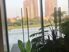 -华邑酒店·鲜艳全日自助餐厅