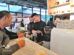 -安吉汽车生活馆(大宁中心广场C3栋店)