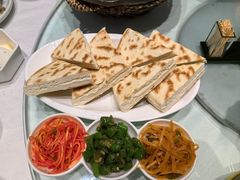 -江城小馆陕南妈妈菜·全球旅行餐厅(钟楼店)