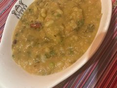 -香巴拉云南餐厅(华莱坞店)