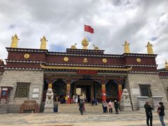 -噶丹松赞林寺