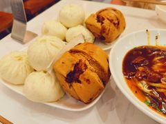 -李与白包子铺(桐梓林店)
