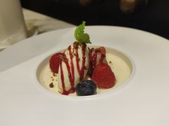 -上海皇廷花园酒店·西餐厅·自助餐