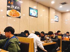 大堂-湘缘道客•湘缘饭店·25年湘菜馆(古墩路店)