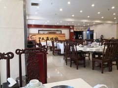 大堂-鑫巴蜀小镇 · 水煮鱼专研店(玉桥店)