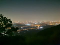 -鬼笑石后山停车场