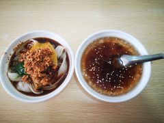 -洪记凉米线(新兴路店)