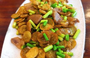 Bean Cake Stir-fried with Salted Pork