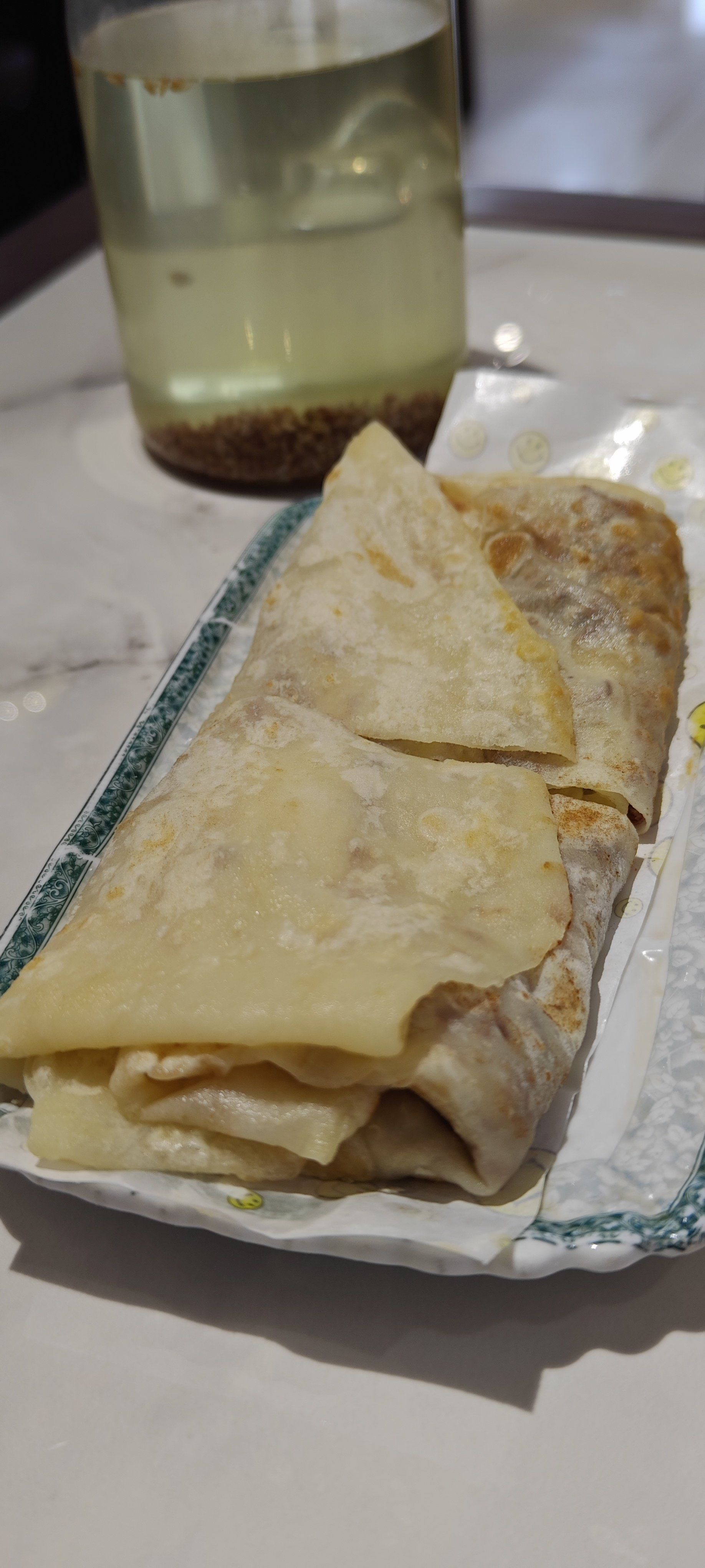 饼卷牛肉又好吃又普通