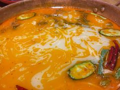 -洱火云南酸菜牛肉火锅(石景山当代商城店)