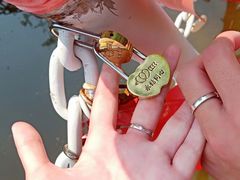 -雪山彩虹谷景区