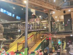 -卡通尼·Safari非洲探索乐园·生日会(金桥国际商业广场店)