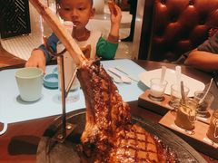 -恰餐厅及酒吧 CHAR Bar & Grill (北京丽都皇冠假日店)