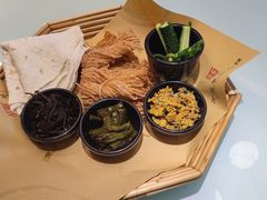 -丁里羊肉小镇(天鹅湖总店)