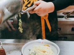 -呼啦面馆·头牌豌杂面(建新东路店)