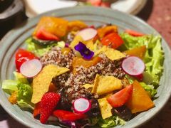 烤南瓜藜麦沙拉-La Terre乐田(万象城店)