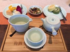 -梅间堂茶馆(绿地缤纷城店)