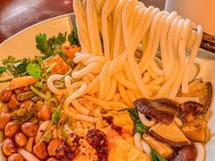 -秤砣砣·湖南粉面馆(青年路店)