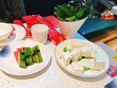 菠菜-三人行骨头王火锅(长寿店)