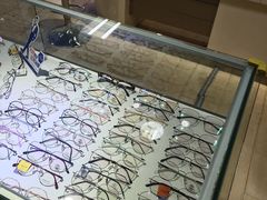 -三叶眼镜城(八佰伴店)