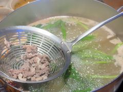 -领鲜潮牛鲜牛羊肉火锅(宏昌店)