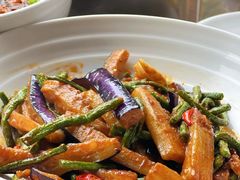 -湖泉水云间餐厅·弥勒地道菜(B座店)