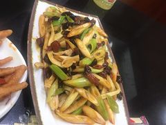 -瑞杰烧烤店·24小时营业(山东路店)