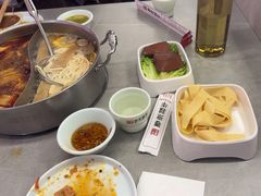 -宴全牛粤来越牛潮汕鲜牛肉火锅(海州万达广场店)