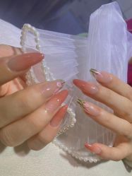 -赢韵美甲美睫瑞士净斑中心