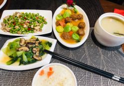 -阁涞玛尊月月子会所(温江店)