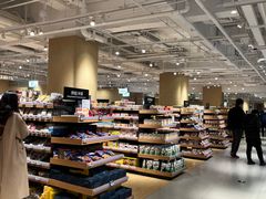 面包甜点陈列柜-七鲜超市(瑞虹天地太阳宫店)