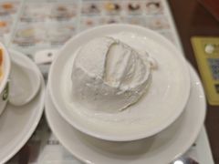 双皮奶加雪糕-仁信老铺甜品(北京路店)