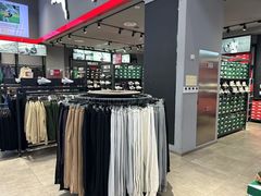 -PUMA品牌自营折扣店(苏州比斯特购物村店)