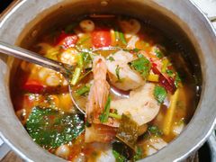 越式酸辣虾汤-大头虾越式风味餐厅(光明广场店)