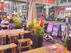 -八条友鲜货烧烤·脆皮烤鱼(石岩旗舰店)