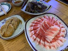 -毛辣果·贵州红酸汤牛肉火锅(西单店)
