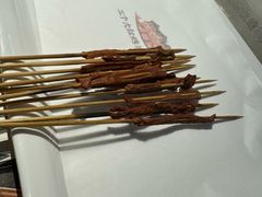 -三个大叔烤羊肉串·歌手驻唱·碳烤鲜肉(西三旗店)