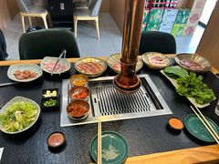 -臻牛烤肉