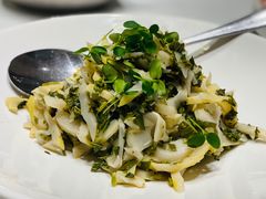 香椿拌春笋-开海·红岛海鲜虾水饺(石老人店)