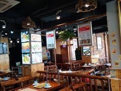 大堂-杨家崴子碳缸烧烤(东三马路店)