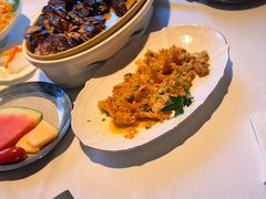 -八府香鸭·啫啫煲(华山路店)