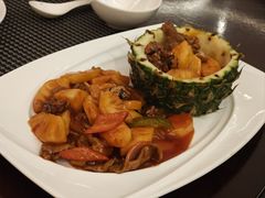 菠萝黄牛肉-蜈支洲岛珊瑚酒店临海阁中餐厅