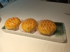 酥皮水牛奶菠萝包-陶陶居·雅园(凯华国际店)